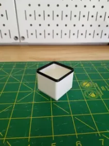Gridfinity 1x1 Hollow Cell With Brim