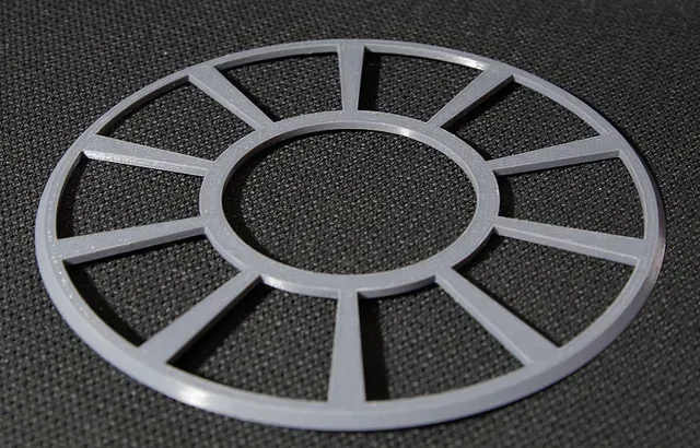 The sun for eSUN. Gap fillers for mounting eSun cardboard spool cores onto Bambulab spools. — Image 2 of 3