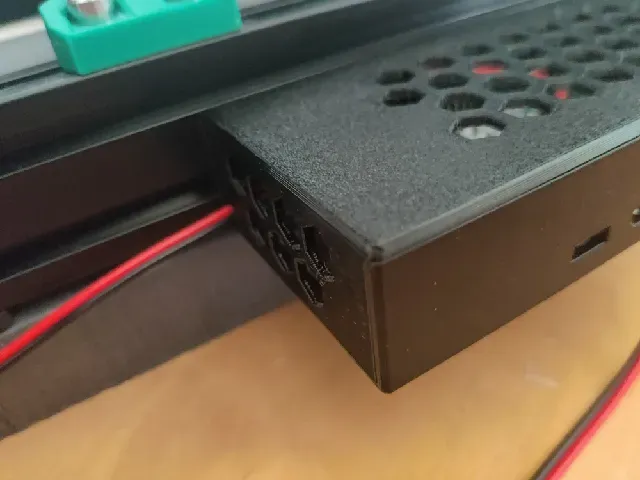 Raspberry Pi 4 case with 2020 extrusion mount and integrated LM2596 — Image 6 of 6