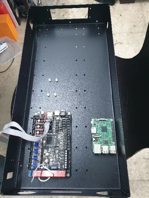 Ender 5 Plus Electronics Enclosure and Display for Raspberry Pi and Octopus Pro — Фото 7 из 13