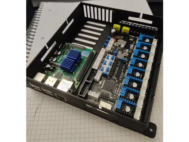Compact Fysetc Spider and RPI 4 Case and 120mm Fan — Image 2 of 11