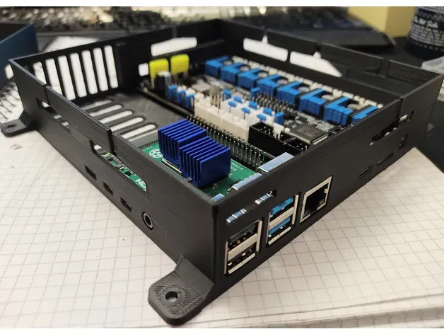 Compact Fysetc Spider and RPI 4 Case and 120mm Fan — Image 3 of 11