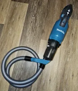 Makita DCL286F Vacuumcleaner