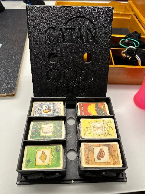 Siedler von Catan Kartenhalter + Box / Settlers of Catan Cards Holder + Box — Image 5 of 6