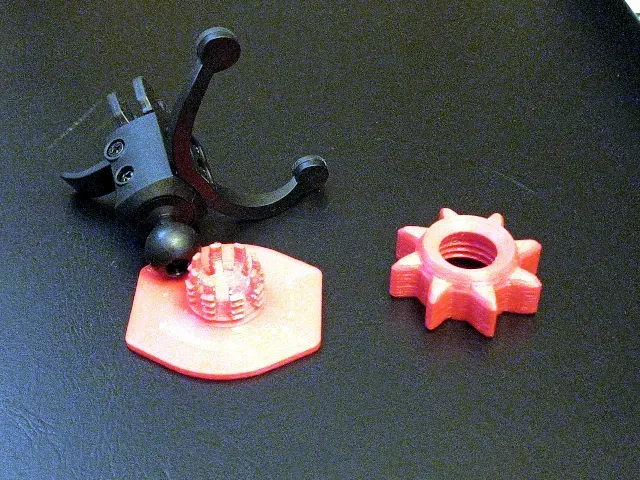 TomTom GPS ball-joint socket adapter plate (customizable) — Фото 2 из 4
