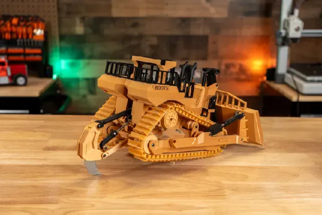 RC Dozer - DIY — Image 7 of 13