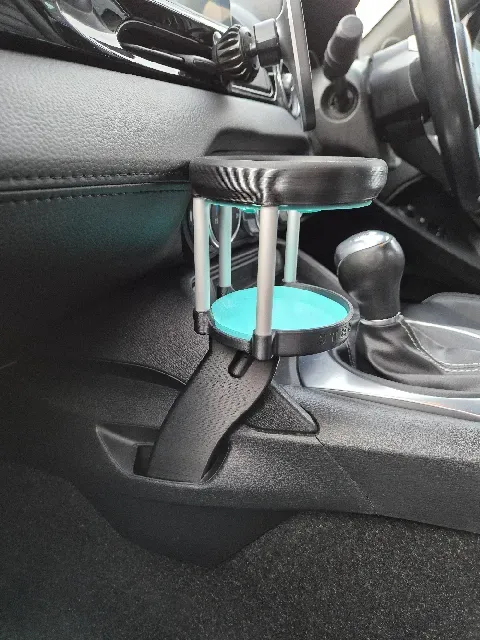 Fiat 124 Spider / MX-5 ND passenger side cup holder — Фото 3 из 3
