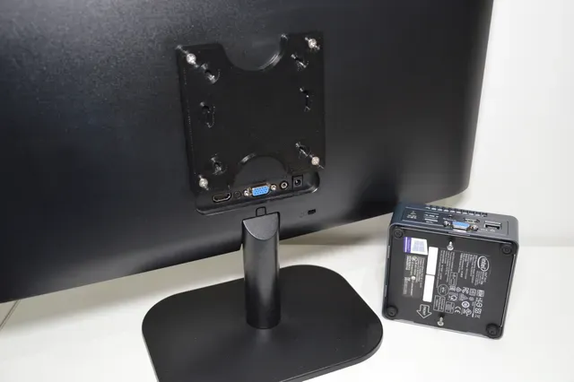 Intel NUC 100mm and 75mm VESA Mount — Image 2 of 3