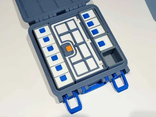Gridfinity 2x2, 3, 4, 5 (6U, 9U and 12U) Lidded Bin for Stuff with Latch Version 2.2 — Фото 7 из 11