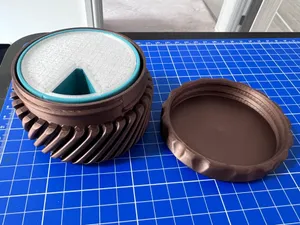 Pills Separator for the 7cm x 5cm Container Pod by Squinn