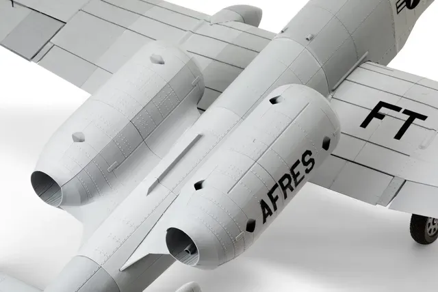 Fairchild Republic A-10 Thunderbolt II — Фото 19 из 29