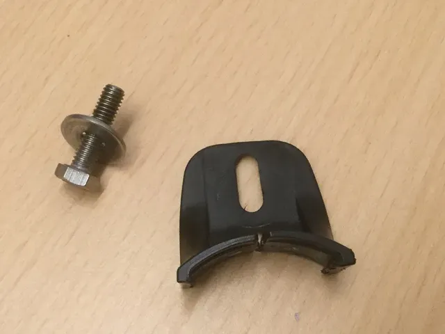 Batavus Fuego E-Go 7 Front Fender Bracket — Image 2 of 4