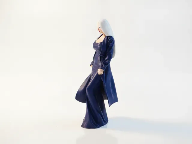 Elegant Lady Figurine Female Figure 3D Printable