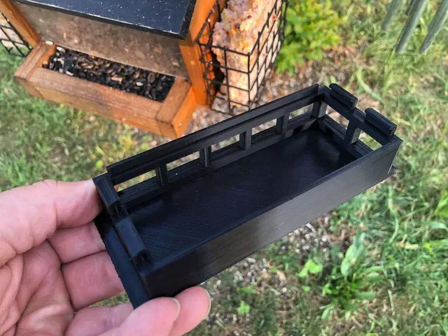 Suet Cage Bird Feeder Top Lid / Cover to prevent birds from getting trapped — Image 4 of 8