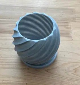 Planter #4 - Twisted planter