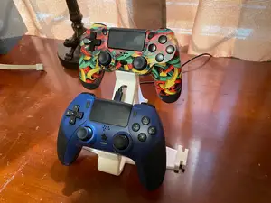 PS / XBox Controller stand