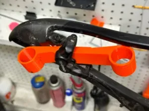 Bicycle disc brake caliper piston spreader