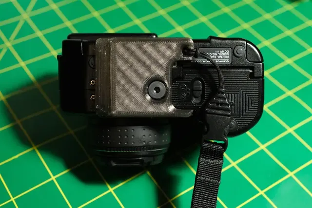 Olympus C-5050 compact arca tripod plate — Фото 3 из 4