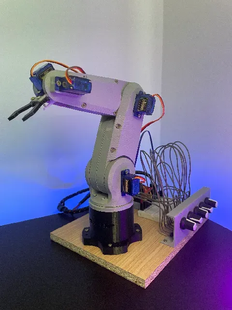 ROBOTIC ARM, 5-AXIS ROBOTIC ARM, ARDUINO — Image 10 of 17