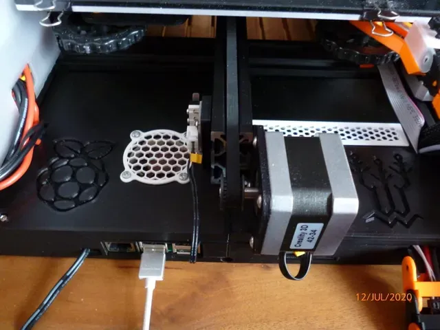 Lids with logos for SKR Case Ender 3 and Ender 3 Pro by Mvieleers
