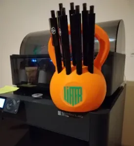 Kettlebell pen holder