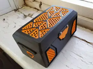 Staff Box