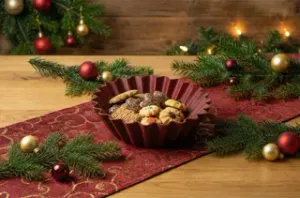 Festive Bowl - Christmas Cookie/Fruit Decor