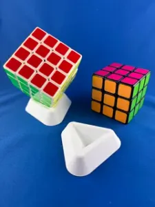 Rubik's cube stand / holder