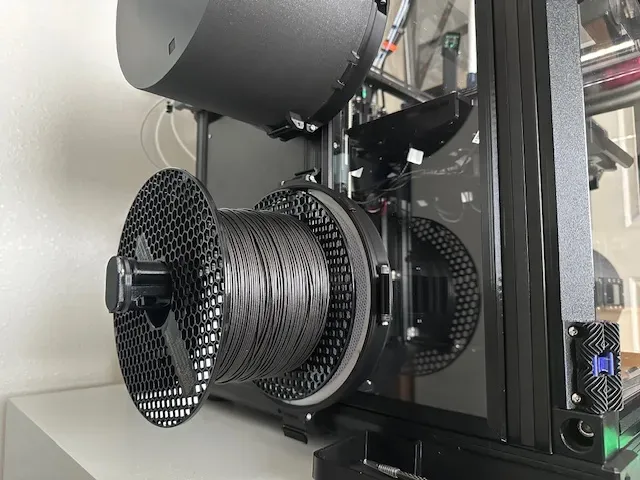 Prusament 2KG Spool Dry Box, Drybox mounted to Prusa XL / 3030 Frame Using Filler Brace (Updated for all positions) — Фото 2 из 9