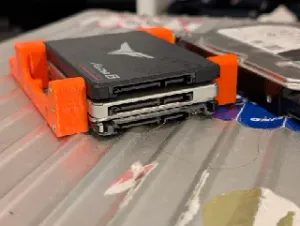 Triple 2.5" to 3.5" SSD/HDD Adapter