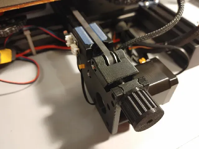 Y-Axis Motor Relocation Bracket & Tensioner for large NEMA-17 motors on the Ender 3 v1 — Фото 5 из 8