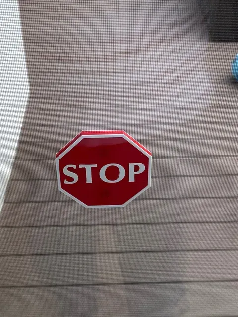 Magnetic Stop sign for mosquito net