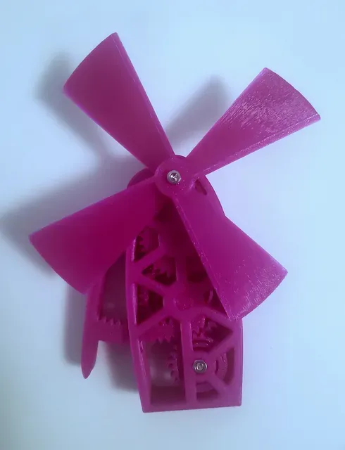 Ratcheting Squeeze Fan — Image 4 of 4