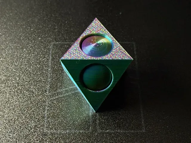 Spinning Sphere Inside the Octahedron | Print-in-Place Fidget Toy — Фото 13 из 16