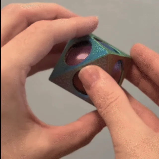 Spinning Sphere Inside the Octahedron | Print-in-Place Fidget Toy — Фото 5 из 16