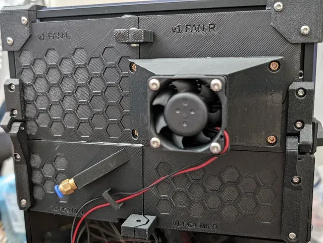 Parametric Upper-Rear Bowden Inlet (URBI) and exhaust fan bracket for Voron V0