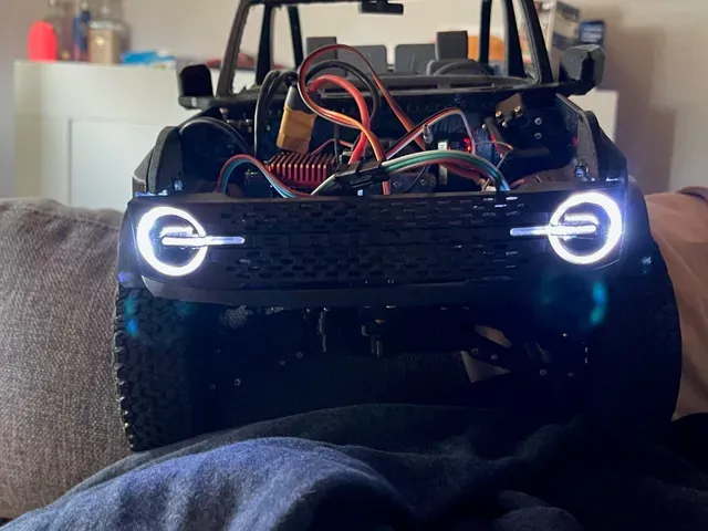 Working Headlights for 3ronco RC model