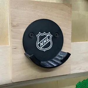 NHL Hockey Puck Display Mount
