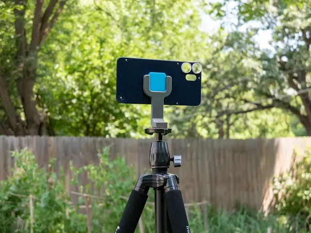 Modular, multi-mount system for CMF Phone 2 Pro — Фото 7 из 11