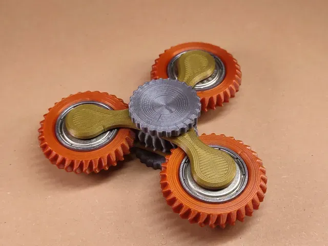 Bearing-type gear fidget spinner — Фото 9 из 10