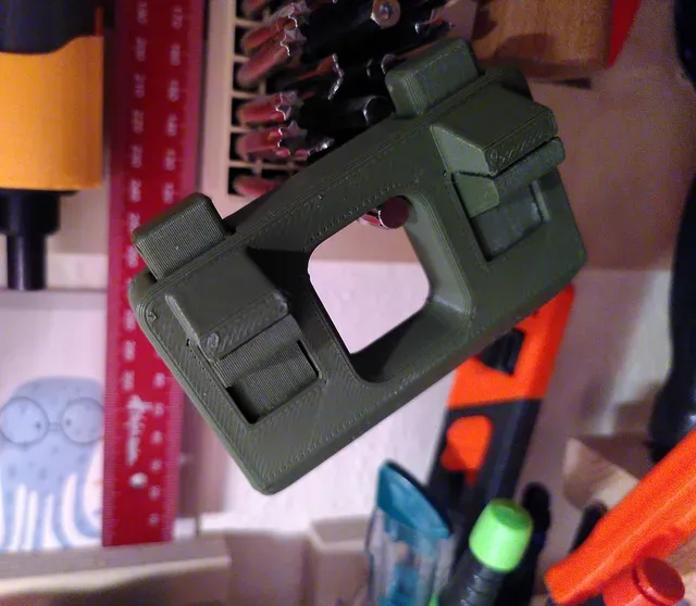 Wire Wizard - solder cable holder — Image 5 of 6