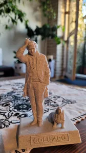 Columbo and his dog - Hungarian statue photogrammetry (3D scan)