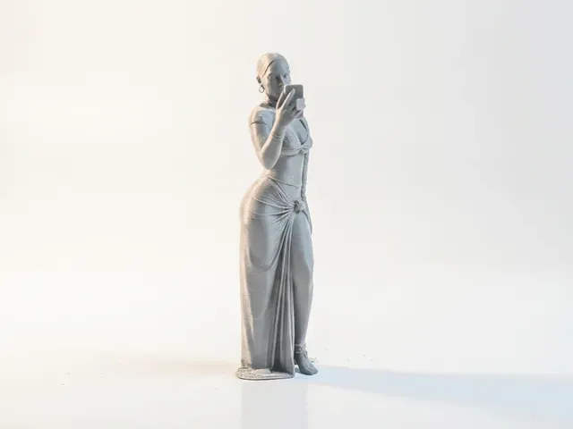 Selfie Baddie Female Figurine 3D Printable — Фото 3 из 5