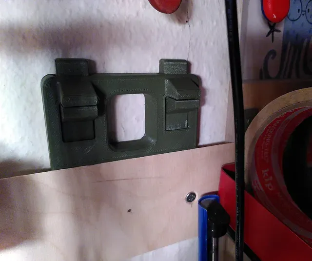 Wire Wizard - solder cable holder — Image 4 of 6