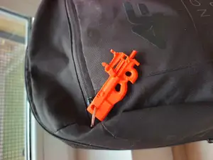 P90 / CS2 keychain/charm