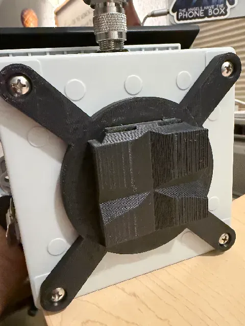 Zip-Tie Pole Mount — LuSumtly Junction Box Adapter - Mesh Node
