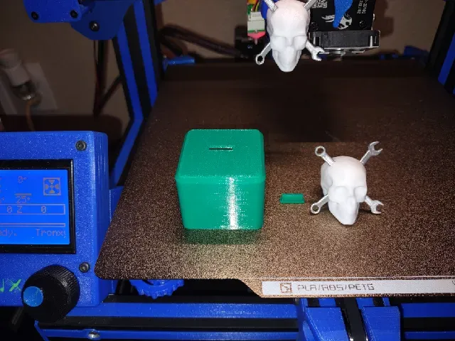 X Axis Mount QR Code cover with Skull Ornament for Ender3/CR-10 — Image 3 of 4