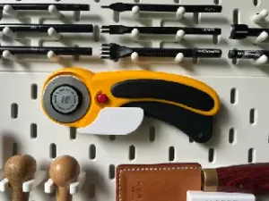 Rotary cutter holder for IKEA Skadis
