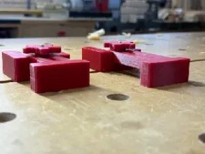 Horizontal Clamps for Dovetail Slots