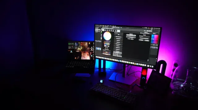 App-Controlled LED Lamp — Image 3 of 4